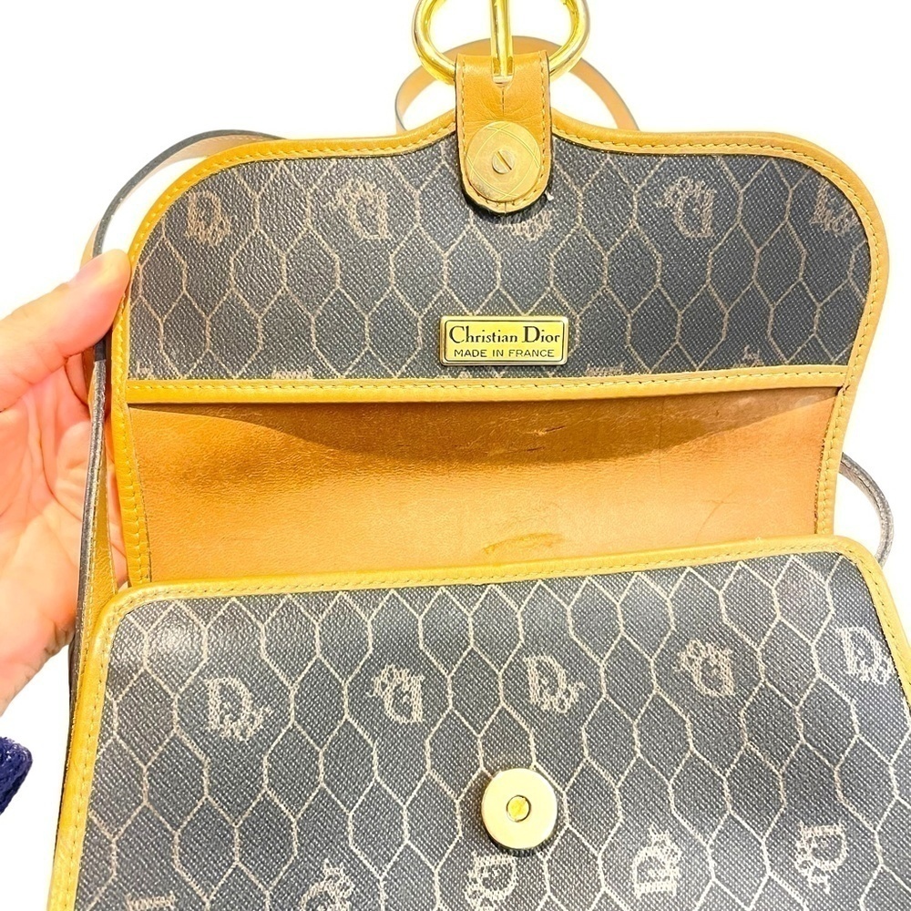 LEATHER Christian Dior Honeycomb Crossbody Purse - Picture 9 of 16